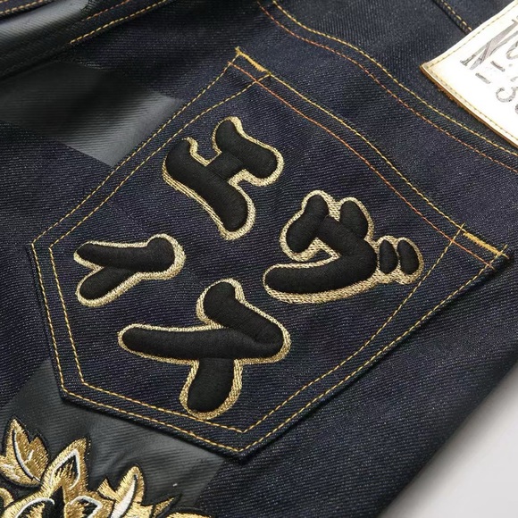 Evisu Men's Dark Blue Jeans with Gold Accents - Picture 8 of 14